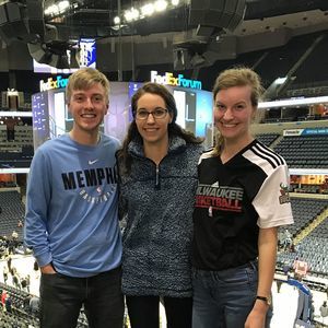 Meet your Posher, Lauren